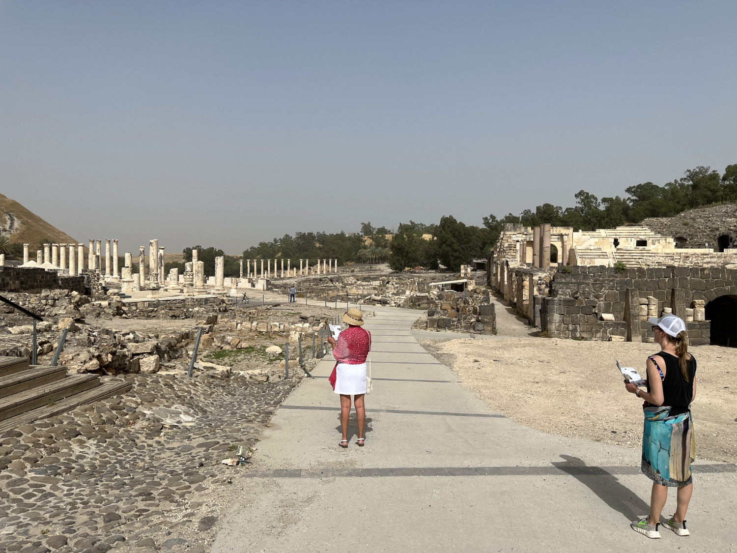 Kathy and Letti at Ruins 2