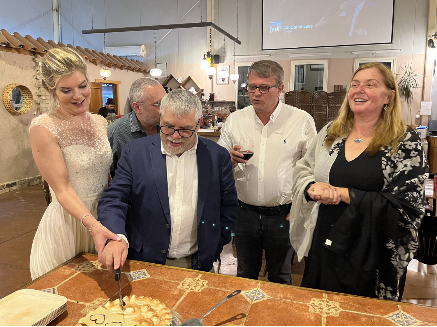Cutting Cake